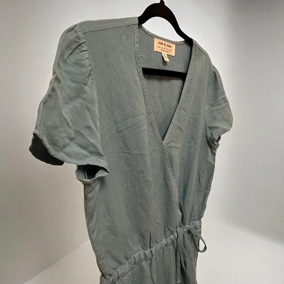 Cloth & Stone Anthropologie Linen Blend Jumpsuit Blue Wrap Short Sleeve Size M - Picture 13 of 16